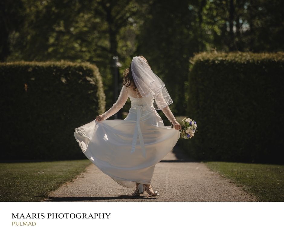 Kõltsu mõis pulmafotograaf Maaris Tölp Puust, rannapulm