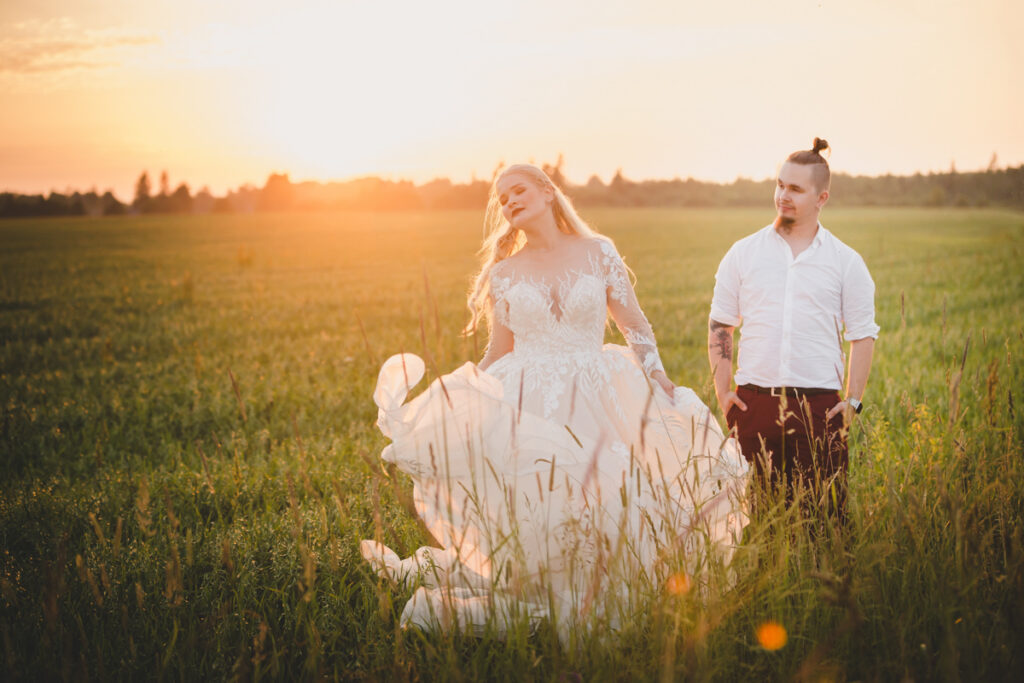 parim pulmafotograaf, pulmapildid, maaris tölp, puust