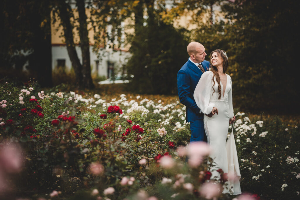 parim pulmafotograaf, pulmapildid, maaris tölp, puust