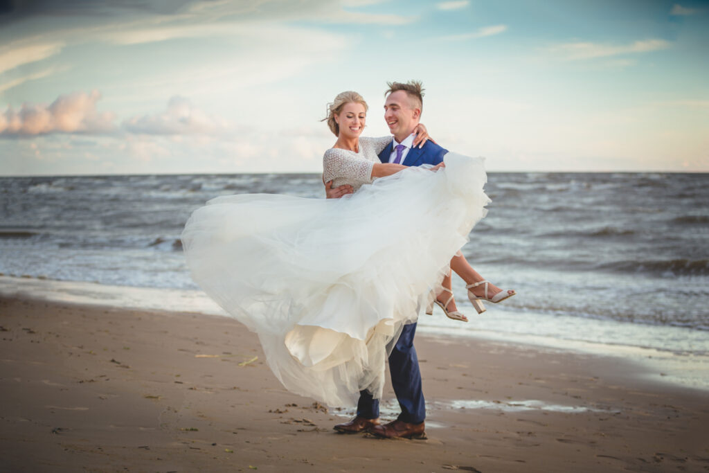 parim pulmafotograaf, pulmapildid, maaris tölp, puust