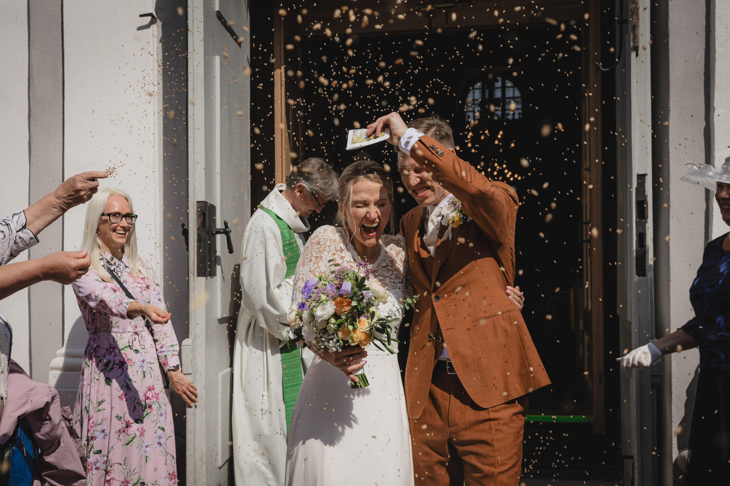 Pulmafotograaf Maaris Tölp Puust pulmapildid (108) pulmad Pärnus, tseremoonia elizabethi kirikus.